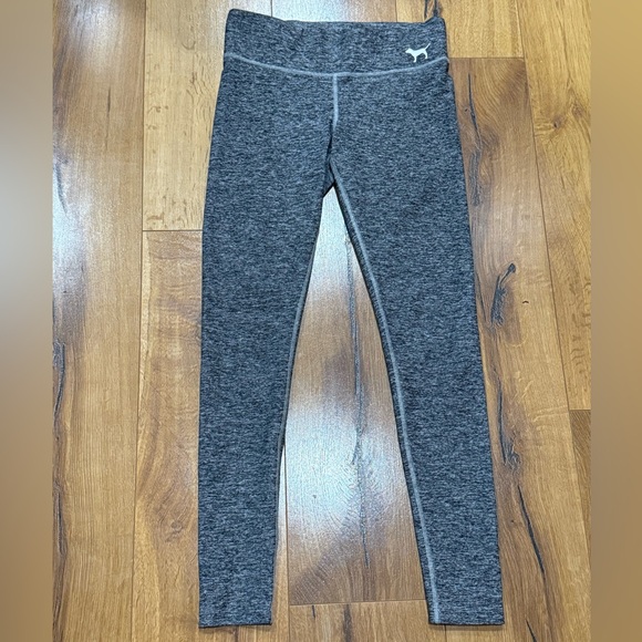 PINK Yoga Victoria Secret Gray Leggings XS - Picture 1 of 3